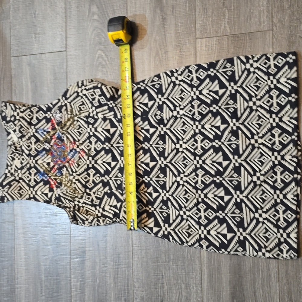 Luster Tribal Print Sleeveless Mini Dress. Size L. - Picture 14 of 16